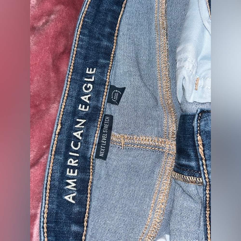 Size 12 American Eagle jeans - Picture 5 of 7
